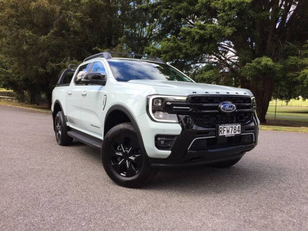 2025 Ford Ranger STORMTRAK 4WD PHEV image