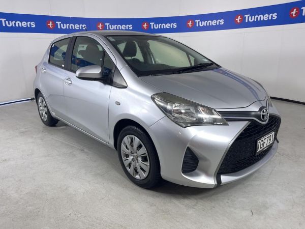 2016 Toyota Yaris Hatchback GX image