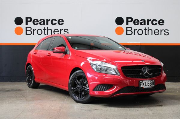 2014 Mercedes-Benz A180 Hatchback 1.6L TURBO BLACKOUT image