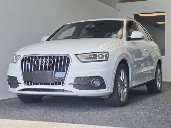 2013 Audi Q3 SUV 2.0TFSI / QUATTRO / S-LINE image