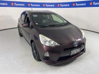 Image for 2014 Toyota Aqua Hatchback