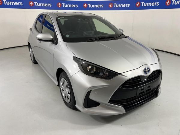 2021 Toyota Yaris Hatchback image