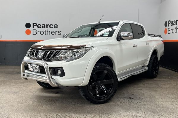 2018 Mitsubishi Triton Ute VRX, 4X4, BRAND NEW 20"MAGS image