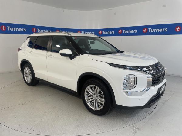 2023 Mitsubishi Outlander SUV LS image