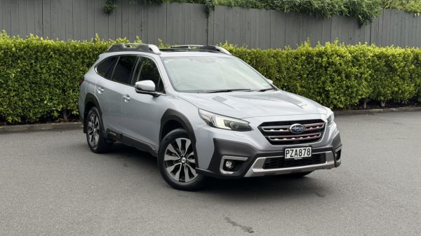 2023 Subaru Outback Touring image