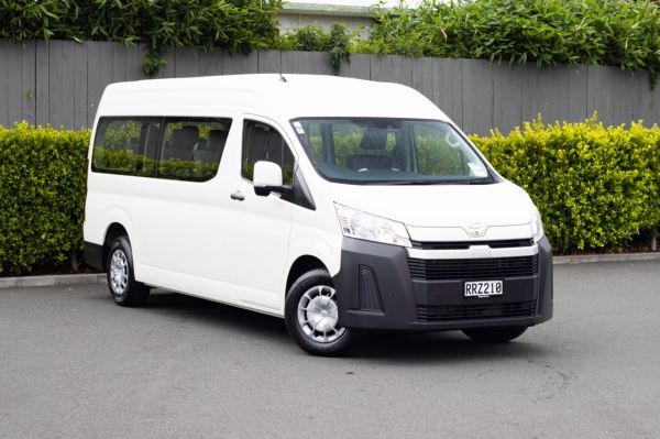2026 Toyota Hiace Zx Mb 2.8dt/6at image