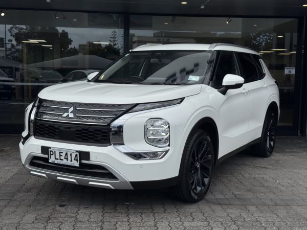 2022 Mitsubishi Outlander XLS 2.5P image