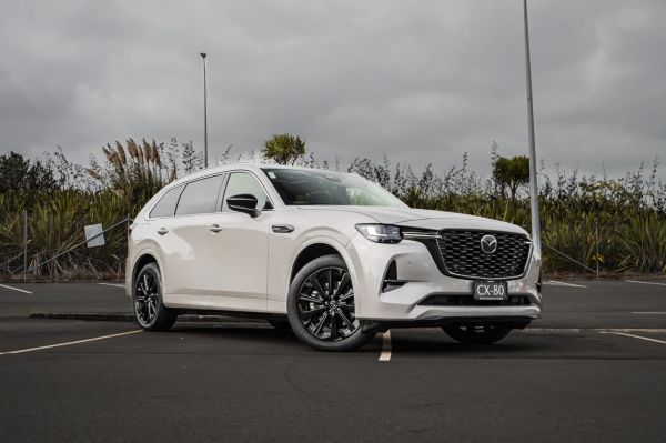 2026 Mazda CX-80 Homura Phev/Awd/8At image