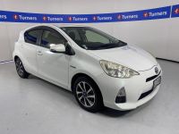 Image for 2012 Toyota Aqua Hatchback