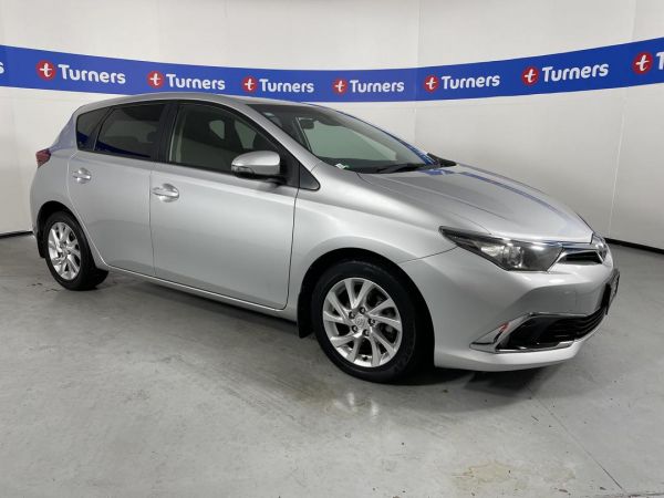 2018 Toyota Corolla Hatchback GLX image