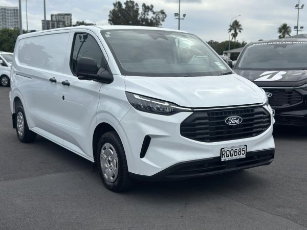 2026 Ford Transit Custom 320 Long Wheel Base 2.0D/Awd image