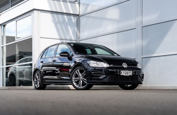 2017 Volkswagen Golf R-Line 110kW Turbo Petrol Auto image