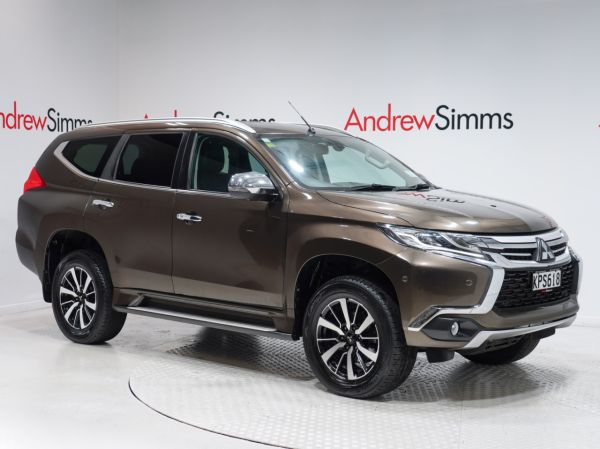 2017 Mitsubishi Pajero Sport VRX 4WD 2.4D 8AT 5Dr Wagon image