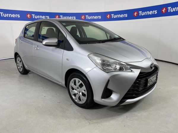 2019 Toyota Yaris Hatchback GX image