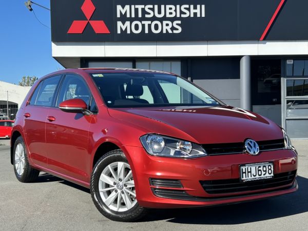 2014 Volkswagen Golf TSI COMFORTLINE RED image