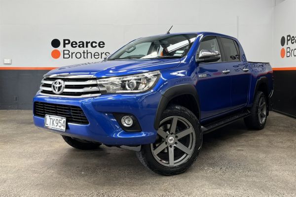 2018 Toyota Hilux Ute SR5, 2.8D, 20"MAGS, ALL TERRAINS image