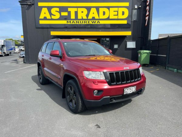 2013 Jeep Grand Cherokee SUV LAREDO 3.0  DIESEL 4X4 image