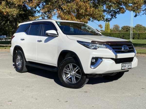 2019 Toyota Fortuner GXL 2.8DT 6AT 4WD 7 Seater image