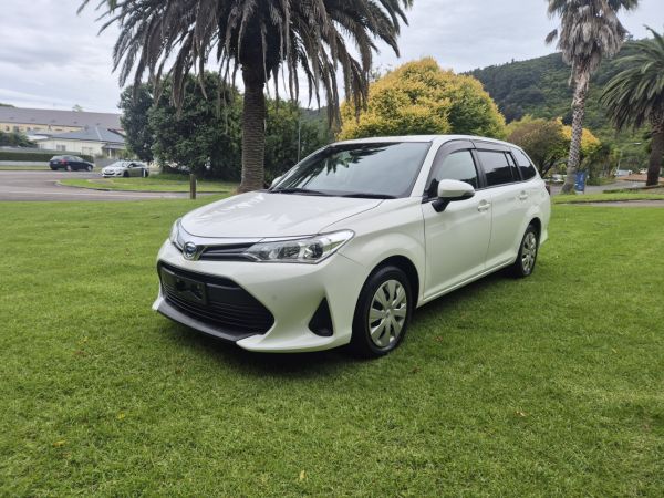 2020 Toyota Corolla 1.5 Hybrid Wagon image