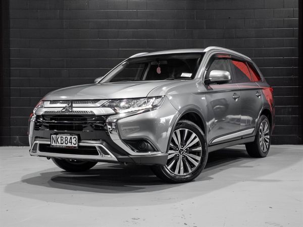 2018 Mitsubishi Outlander Wagon Ls 2.0P/Cvt image