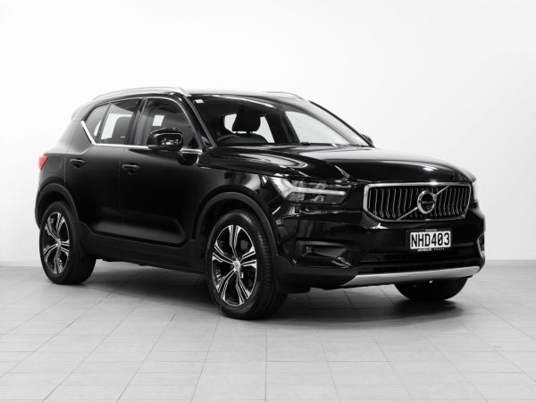 2021 Volvo XC40 T4 AWD Inscription image
