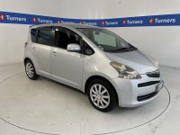 Image for 2010 Toyota Ractis Hatchback