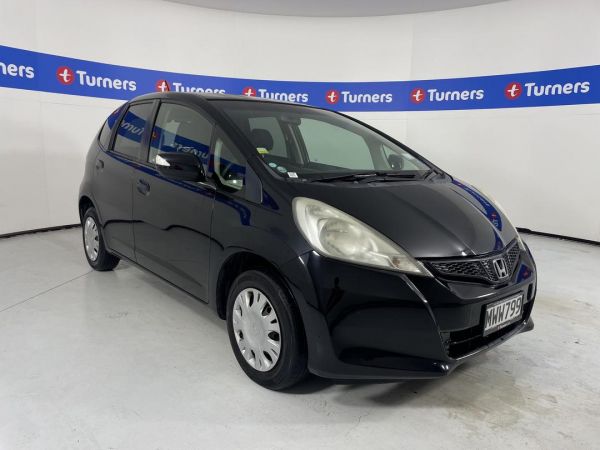 2011 Honda Fit Hatchback image