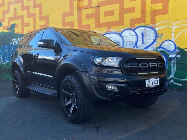 2015 Ford Everest SUV TREND, 4X4, 20" MAGS image