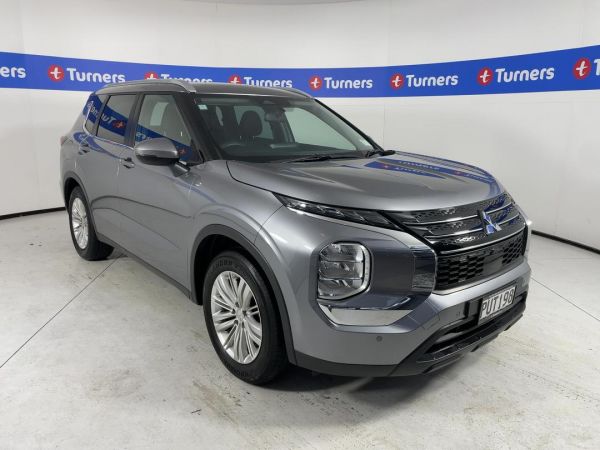 2023 Mitsubishi Outlander SUV LS image