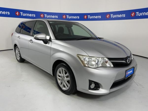 2013 Toyota Corolla Wagon Fielder 1.8S image