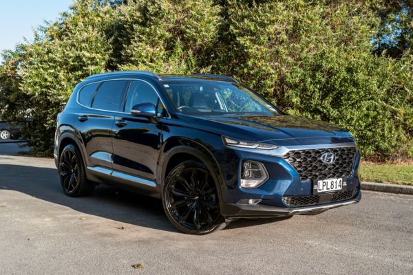 2018 Hyundai Santa Fe TM Limited AWD 2.2 TDiesel 8spd Auto 7str image