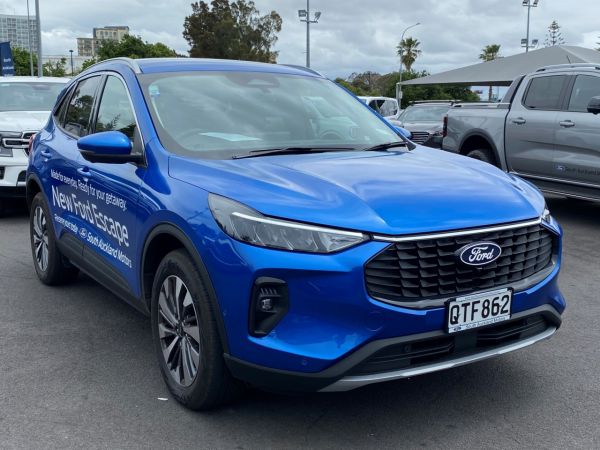 2024 Ford Escape Titanium FHEV FWD image