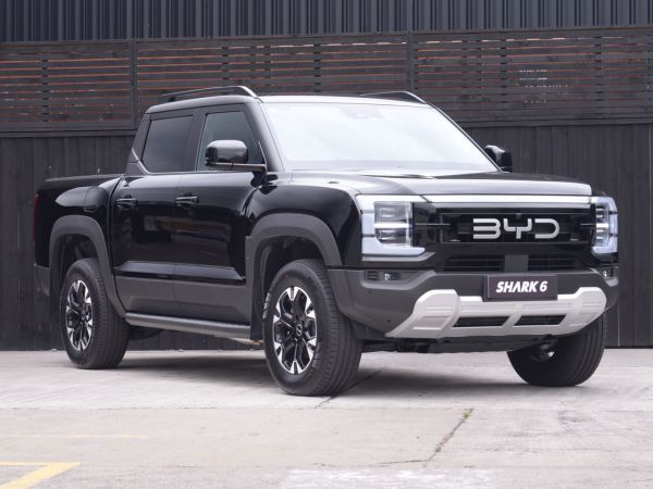 2025 BYD Shark 6 Premium AWD image