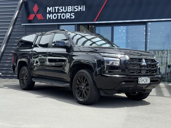 2024 Mitsubishi Triton VRX 4WD 2.4L Bi Turbo Diesel image