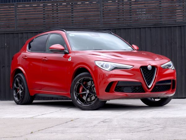 2019 Alfa Romeo Stelvio Quadrifoglio image