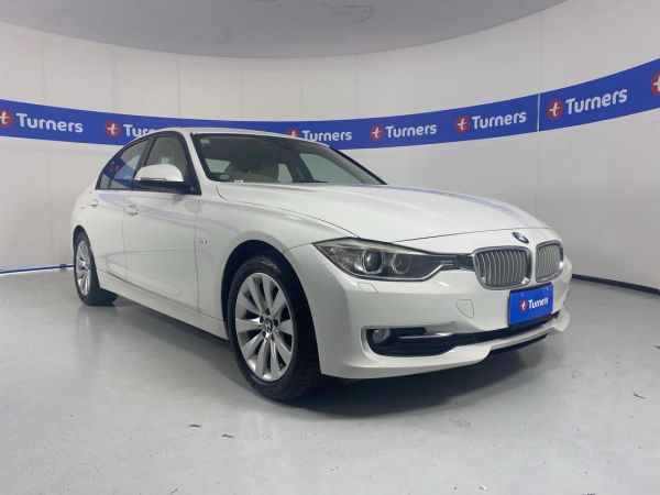 2014 BMW 320D Sedan image