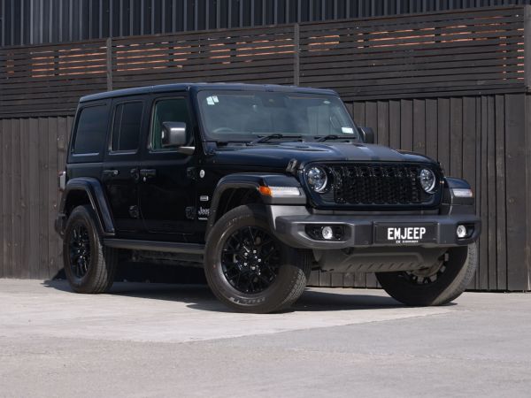 2025 Jeep Wrangler Overland image