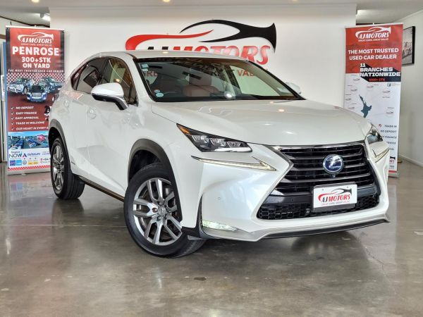 2015 Lexus NX 300H 360 Degree Camera image