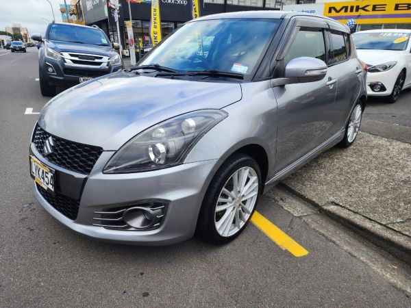 2013 Suzuki Swift Hatchback 1600 SPORT HATCHBACK image