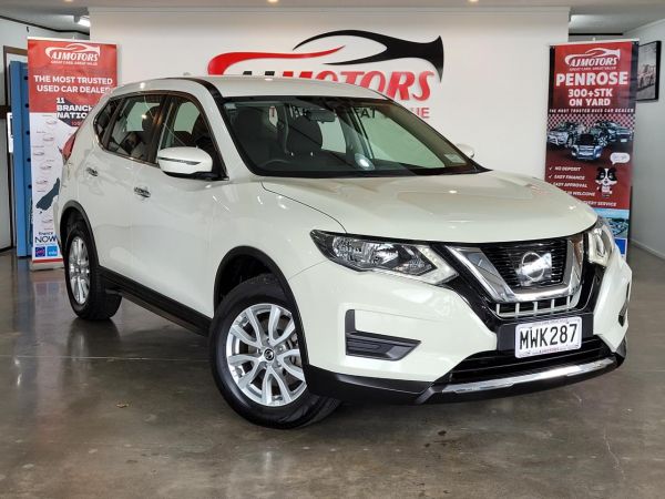 2020 Nissan X-Trail ST 7-seater (NZ New) image