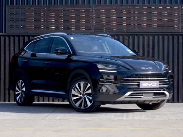 2025 BYD Sealion 6 Premium AWD image