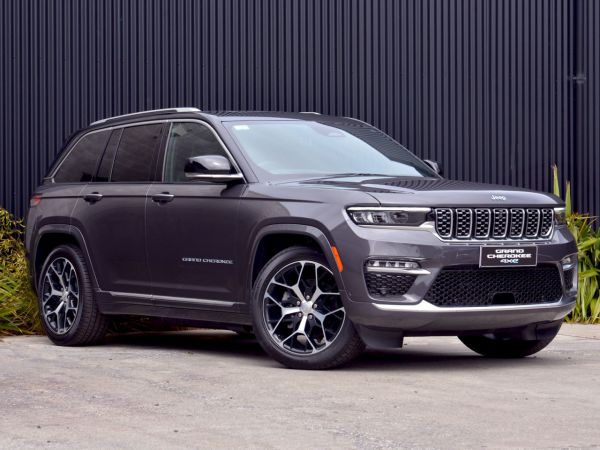 2025 Jeep Grand Cherokee Summit 4XE image