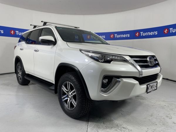 2020 Toyota Fortuner SUV GXL image