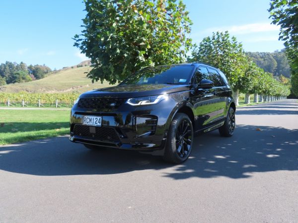 2025 Land Rover Discovery Sport P250 Dynamic SE image