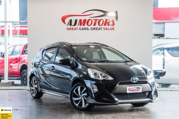 2015 Toyota Aqua Hatchback X-Urban Crossover/HEATED ST/EV MODE/REV CAM image