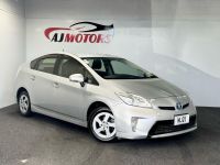 Image for 2015 Toyota Prius Hatchback HYBRID