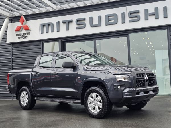 2025 Mitsubishi Triton 4WD GLX 2.4L D image