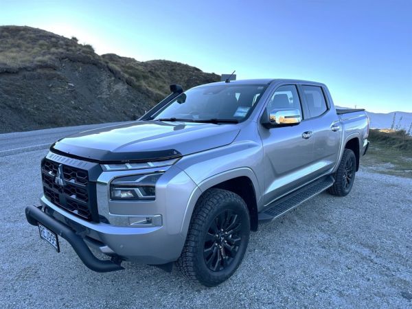 2025 Mitsubishi Triton DC GLXR 4WD image