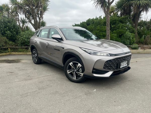 2025 MG HS Vibe DCT image