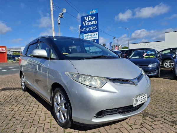 2006 Toyota Estima PANAROMIC SUNROOF  CRUISE CONTROL  2 POWER DOORS  RECLINER SEATS  ELECTRIC MIRRORS AND WINDOWS  FACTORY ALLOYS image